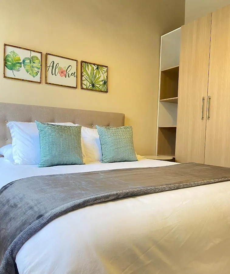 Casa Floresta - Habitaciones Con Bano Privado Quito 0*,