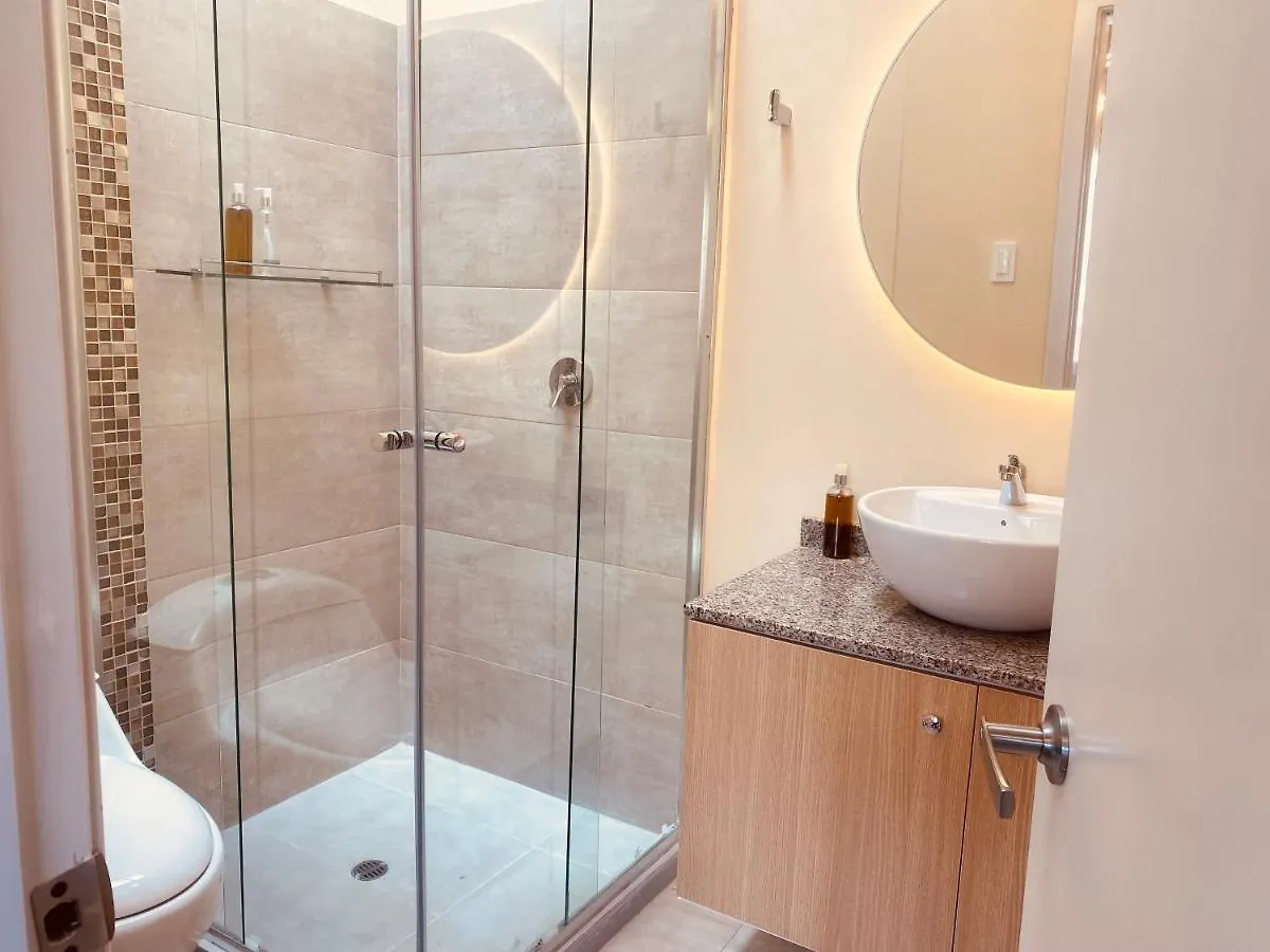 Homestay Casa Floresta - Habitaciones Con Bano Privado Quito Ecuador