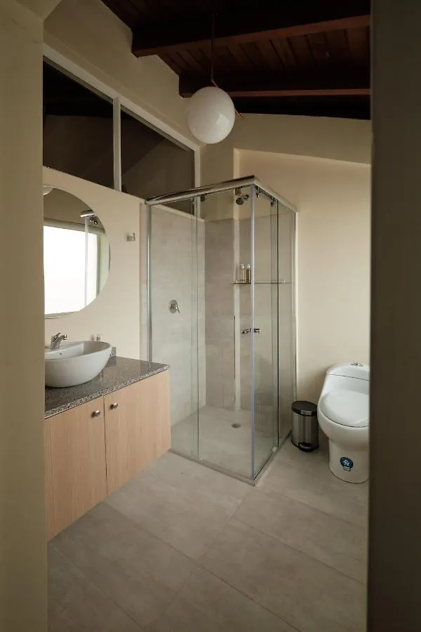 Casa Floresta - Habitaciones Con Bano Privado Quito 0*,