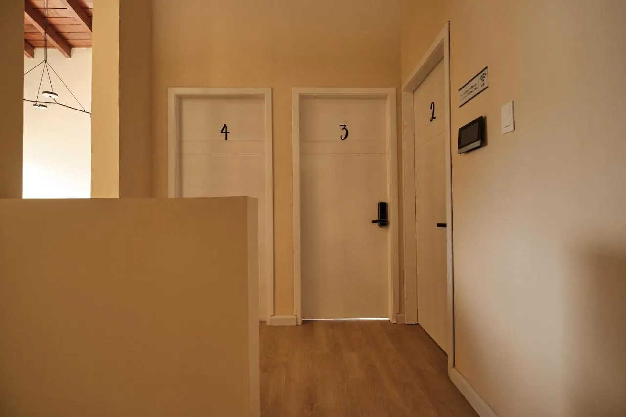 Casa Floresta - Habitaciones Con Bano Privado Quito Homestay